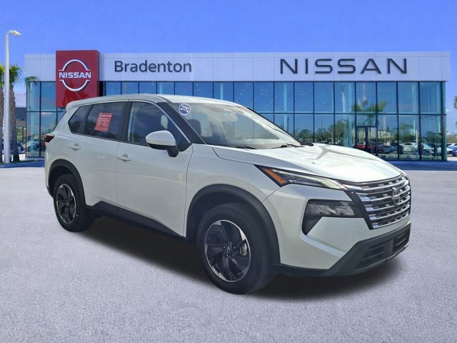 Certified 2024 Nissan Rogue SV image 3