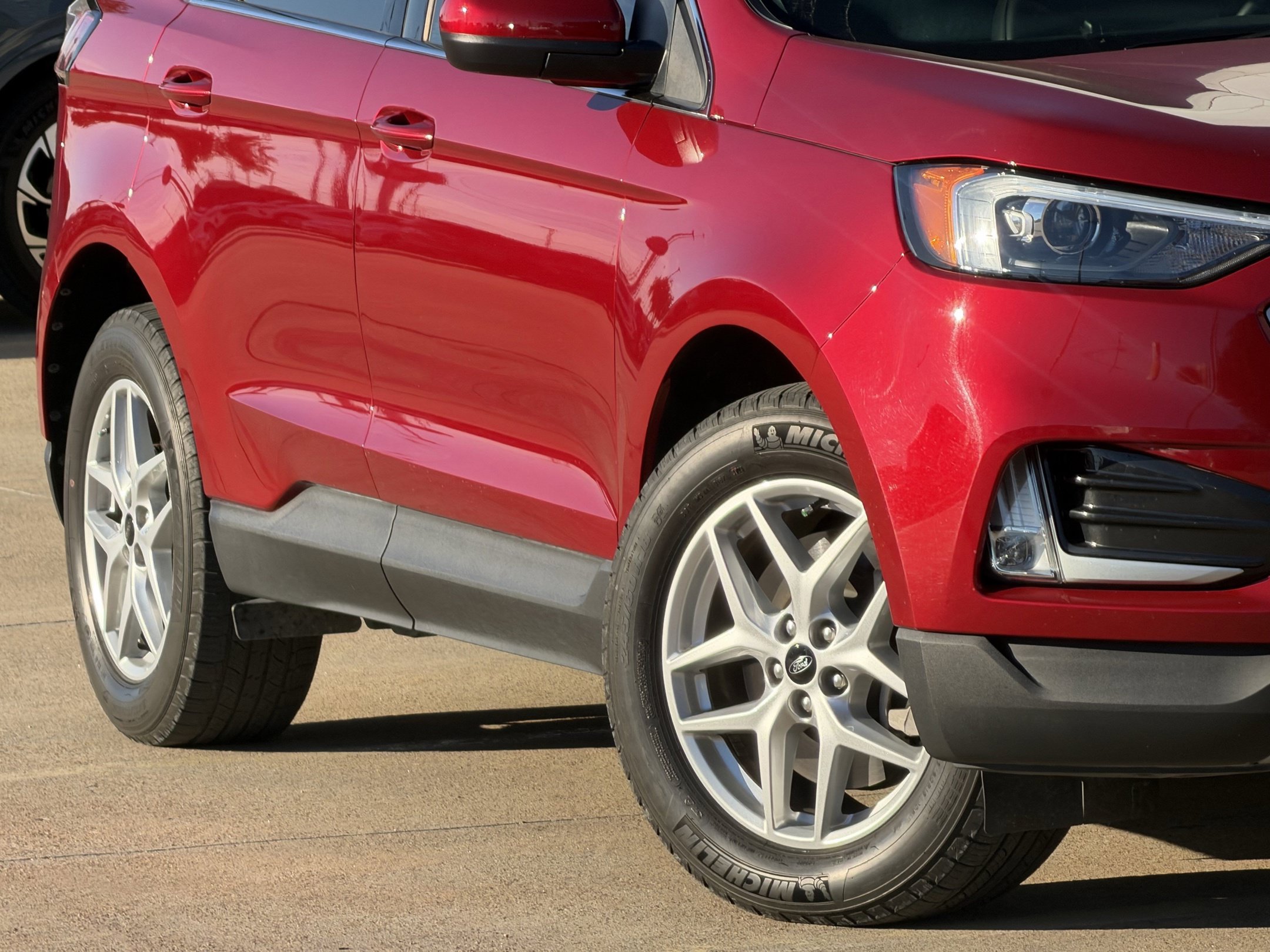 Used 2024 Ford Edge SEL w/ Convenience Package AWD/4WD image 11