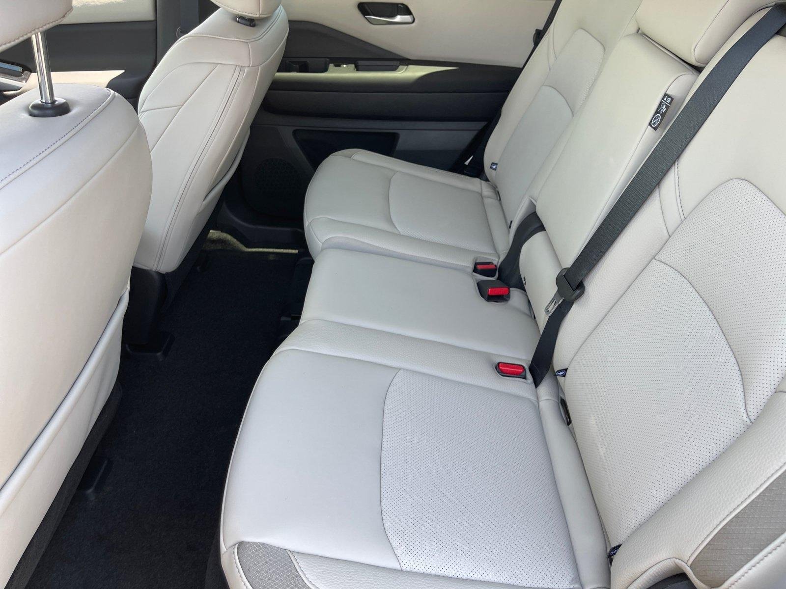 New 2026 Nissan Pathfinder SL w/ SL Premium Package (P04) AWD/4WD image 17