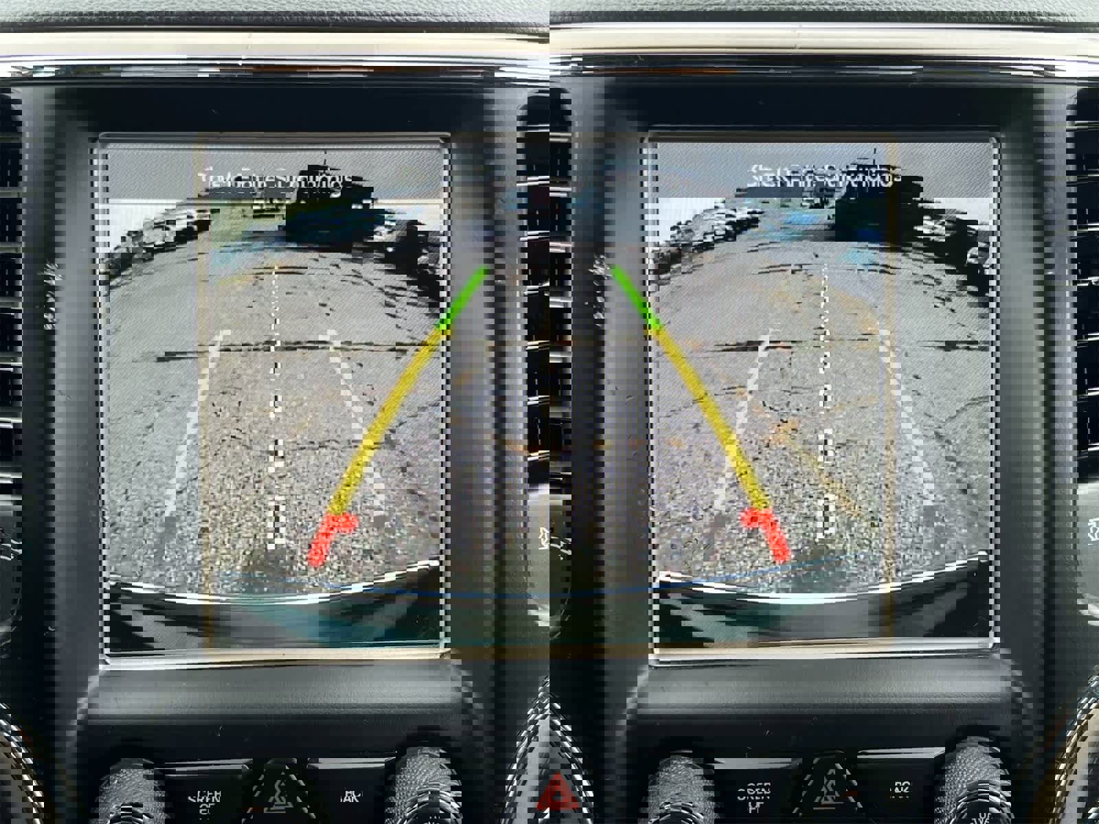 Used 2017 Jeep Grand Cherokee Overland w/ Jeep Active Safety Group image 28