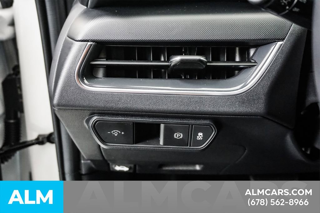 Used 2025 Kia K4 EX image 30