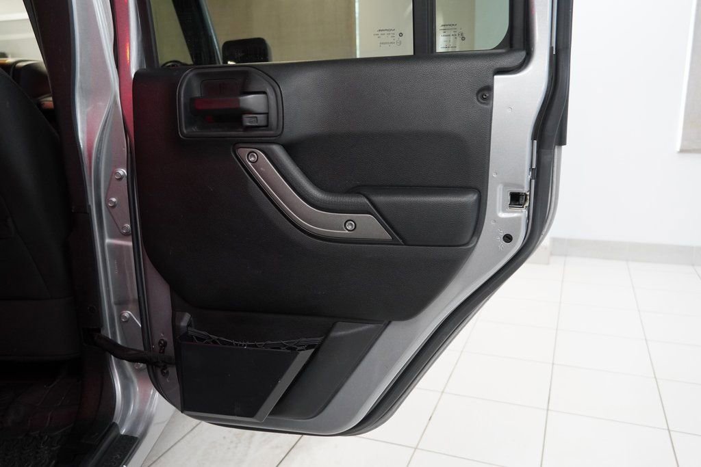 Used 2018 Jeep Wrangler Unlimited Sport S image 25