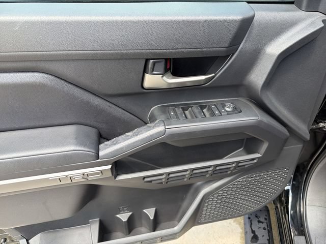 Used 2025 Toyota Tacoma TRD Sport AWD/4WD image 15