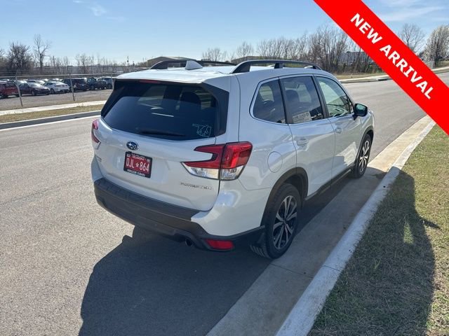 Used 2019 Subaru Forester Limited image 3