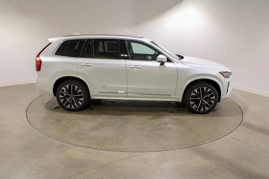 Used 2026 Volvo XC90 B6 Core w/ Protection Package AWD/4WD image 6