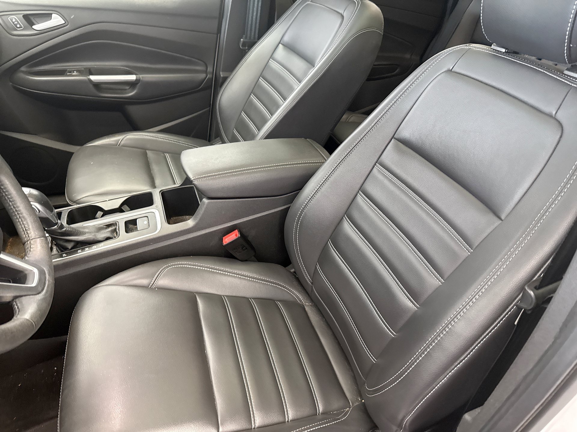 Used 2019 Ford Escape SEL AWD/4WD image 9