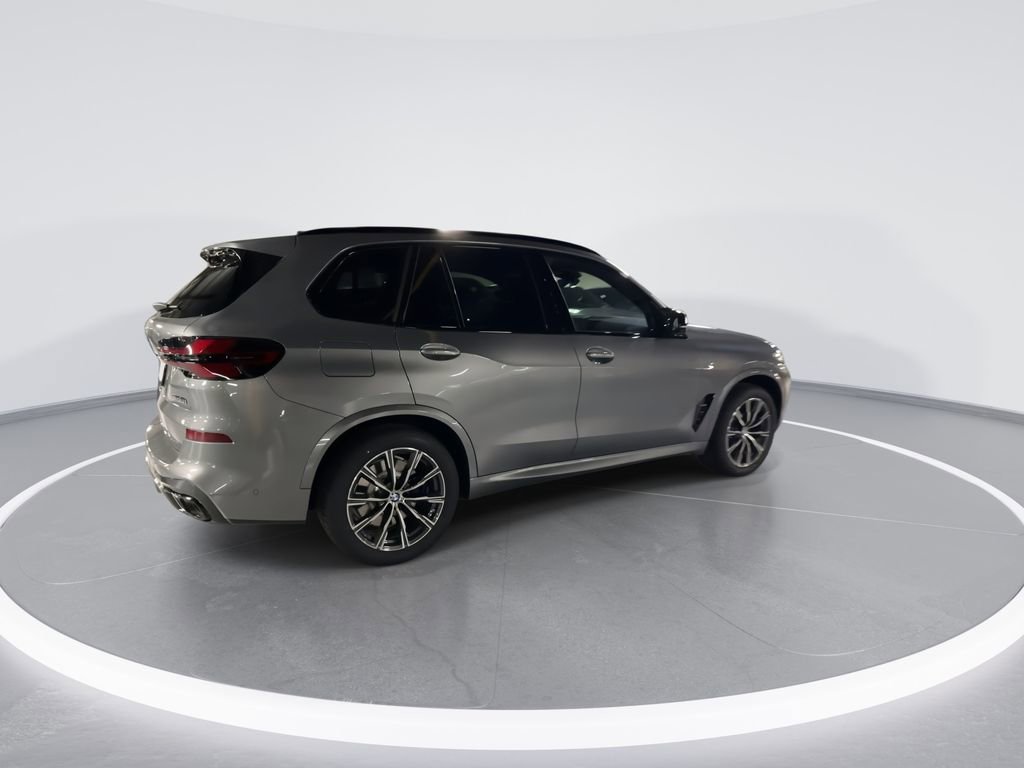 New 2026 BMW X5 M60i image 8