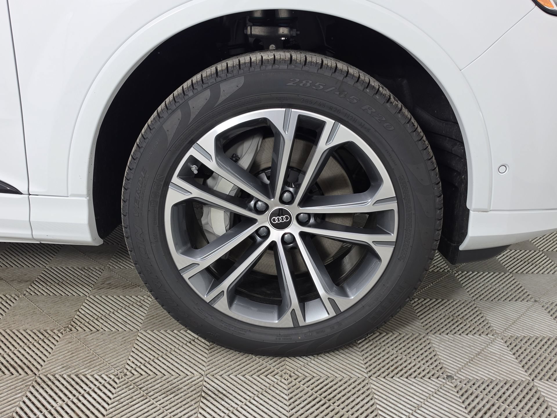 New 2026 Audi Q7 2.0T Premium AWD/4WD image 8
