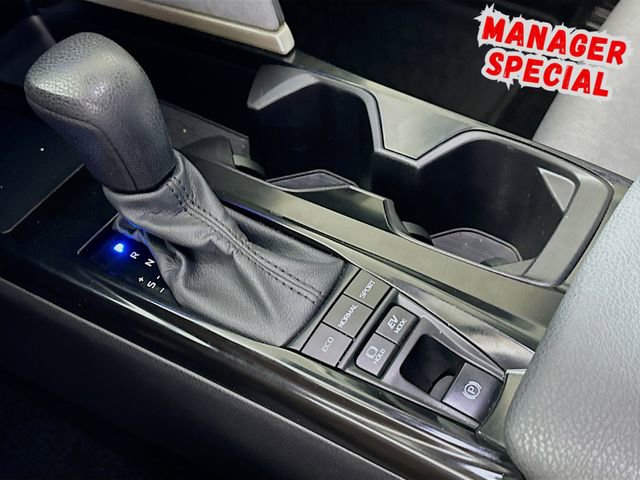 Used 2025 Toyota Camry LE FWD image 19