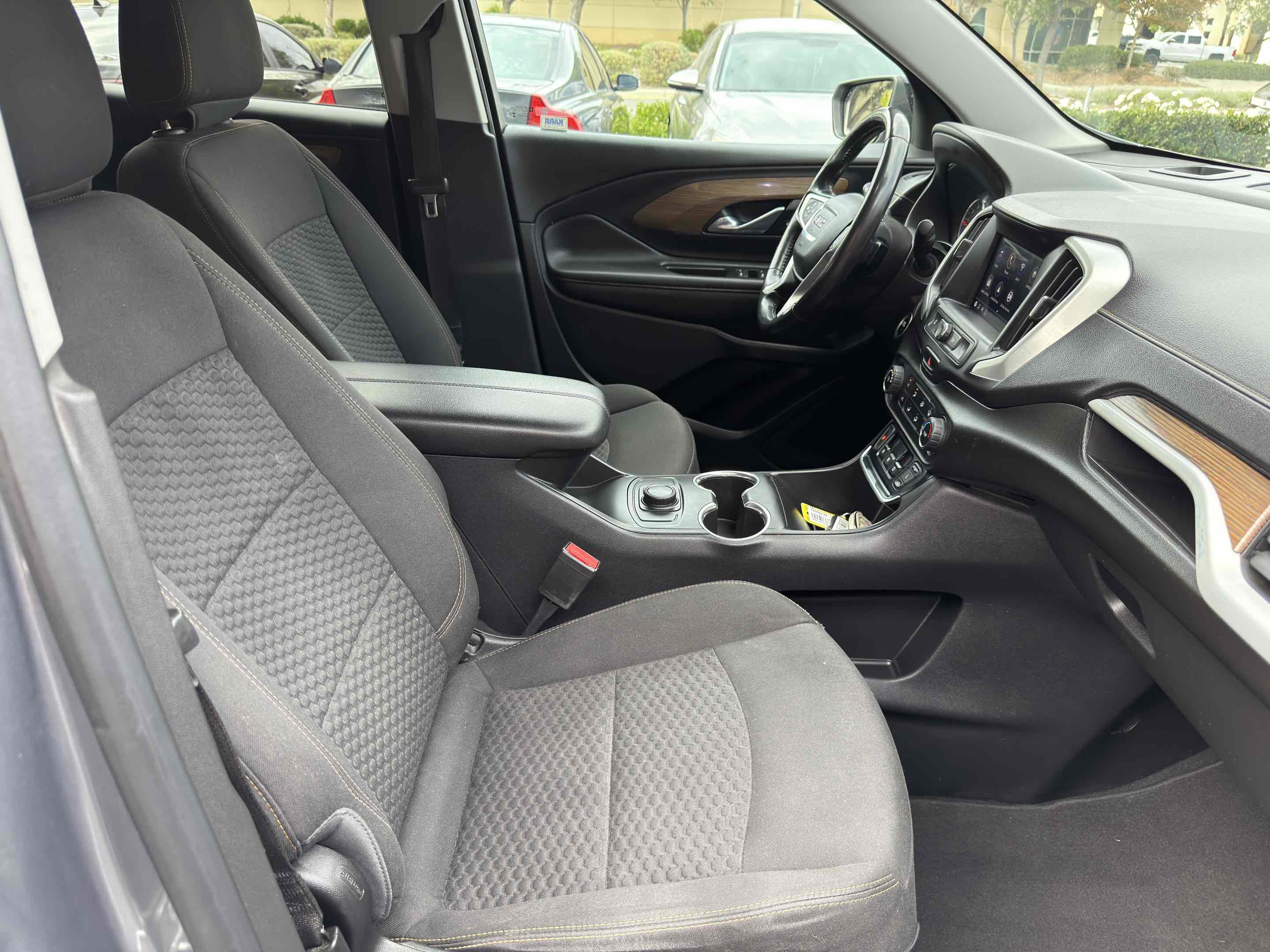 Used 2020 GMC Terrain SLE w/ Elevation Edition image 46