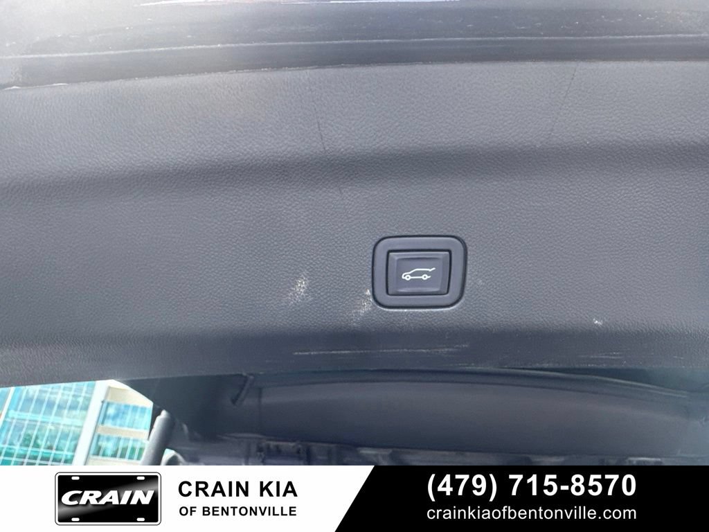 Used 2023 Cadillac Escalade Sport Platinum w/ LPO, ONYX Package AWD/4WD image 26