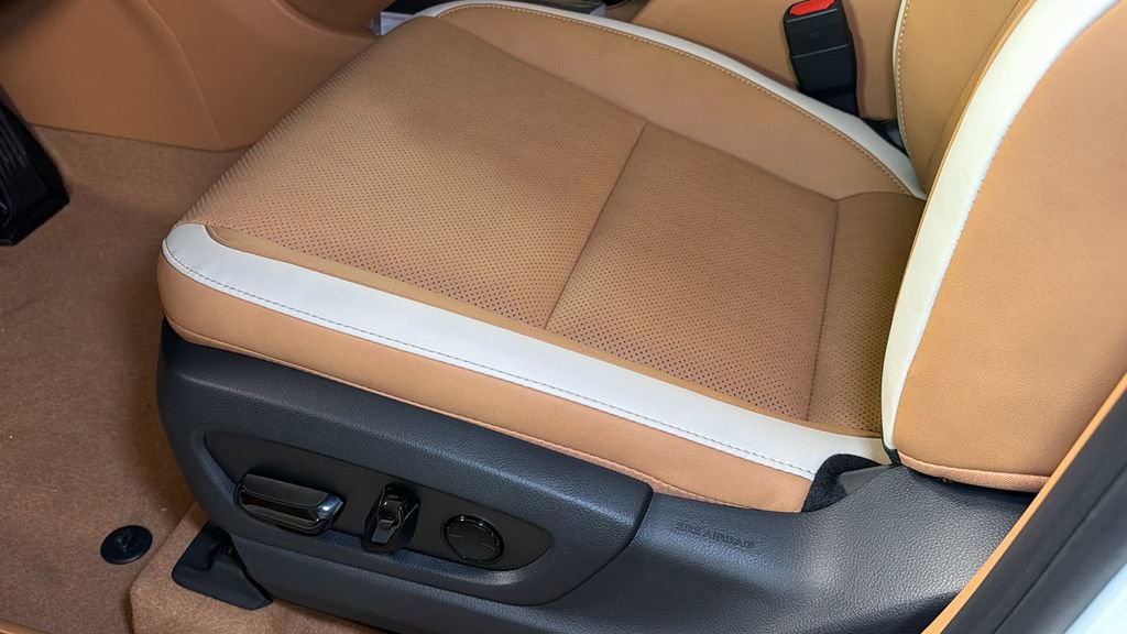 New 2026 Lexus RZ 450e AWD w/ Technology Package image 16