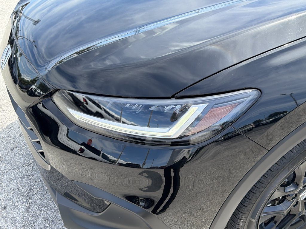 Used 2024 Honda HR-V Sport image 8