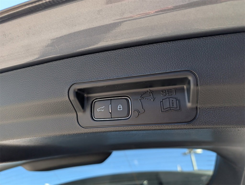 Used 2024 Ford Explorer ST w/ Equipment Group 401A image 33