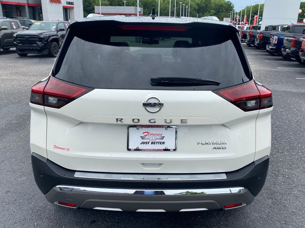 Used 2021 Nissan Rogue Platinum AWD/4WD image 11