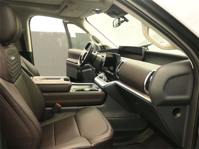 New 2025 Ford Expedition Platinum w/ Platinum Ultimate Package image 16