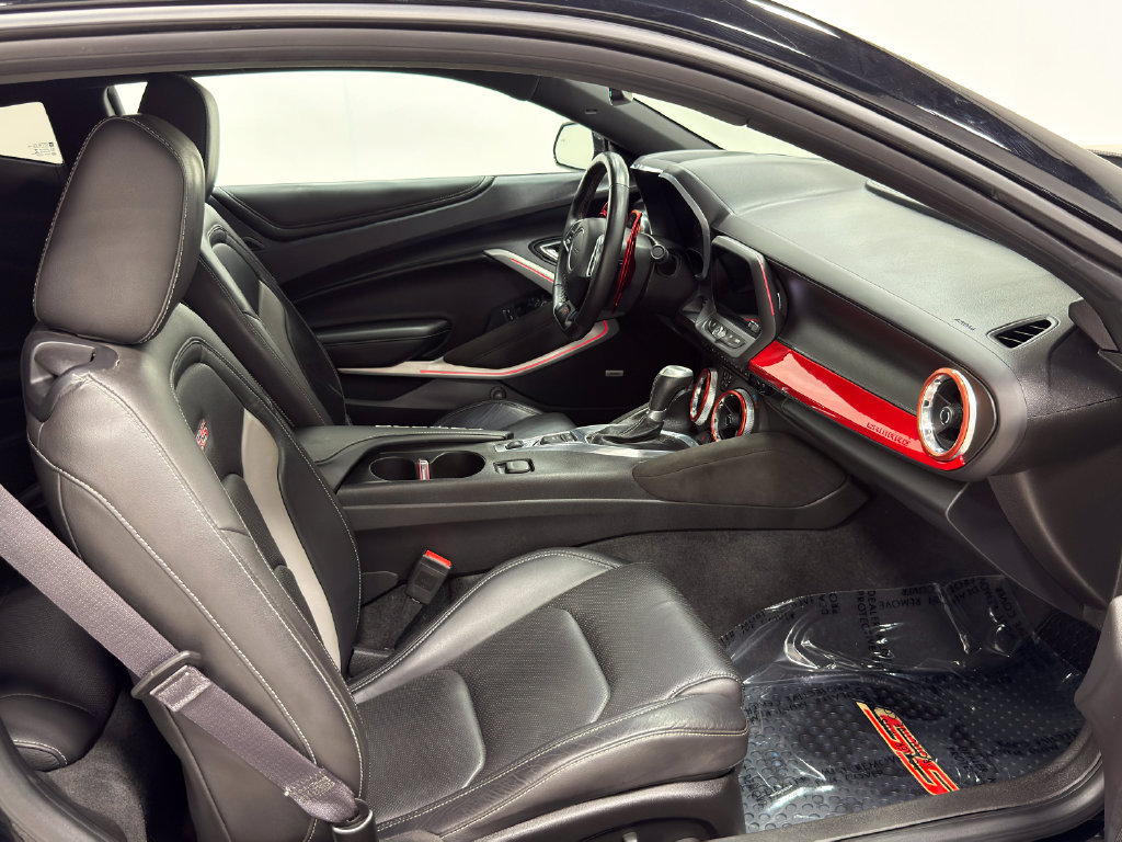 Used 2016 Chevrolet Camaro SS RWD image 22