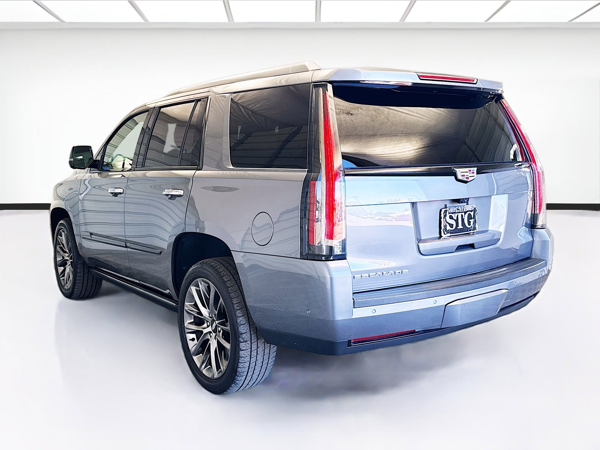 Used 2020 Cadillac Escalade Platinum image 6