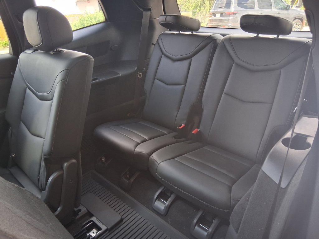 Certified 2024 Cadillac XT6 Luxury w/ LPO, Floor Liner Package FWD image 23