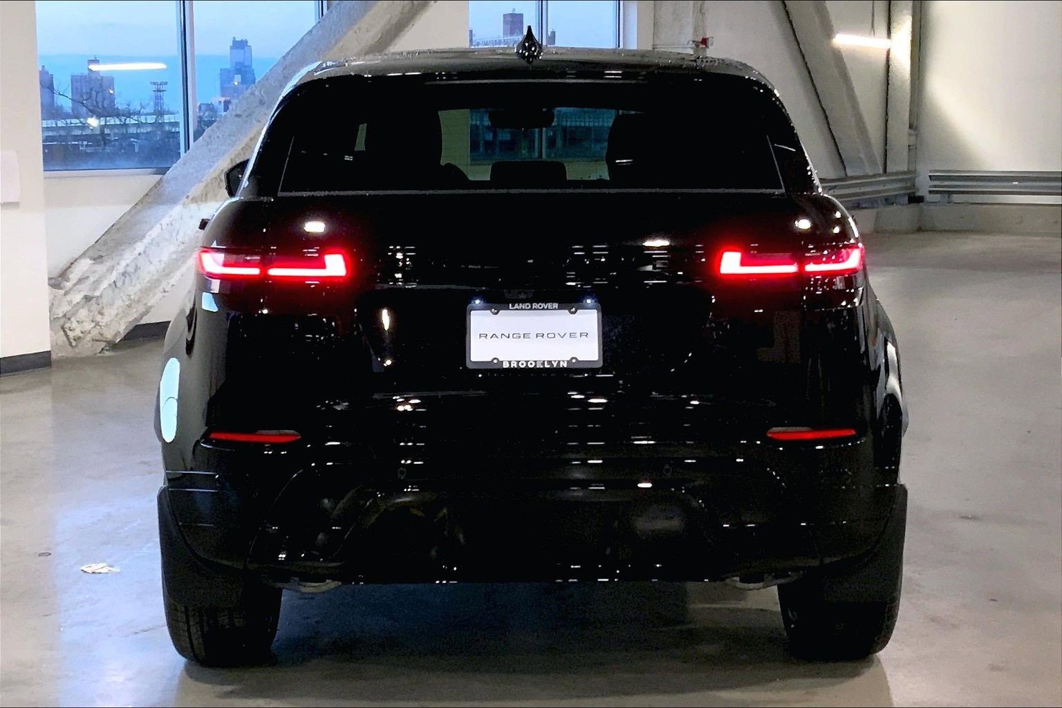 New 2026 Land Rover Range Rover Evoque Dynamic SE image 4