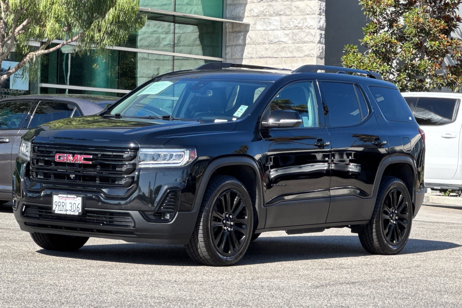 Used 2022 GMC Acadia SLT w/ Elevation Edition FWD image 8