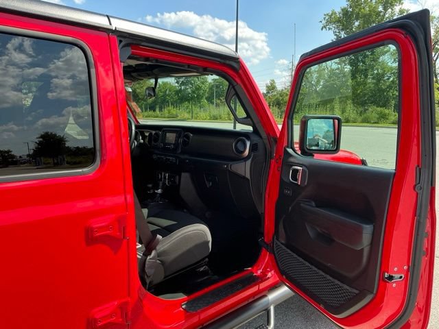 Used 2020 Jeep Gladiator Sport w/ Quick Order Package 24S AWD/4WD image 18
