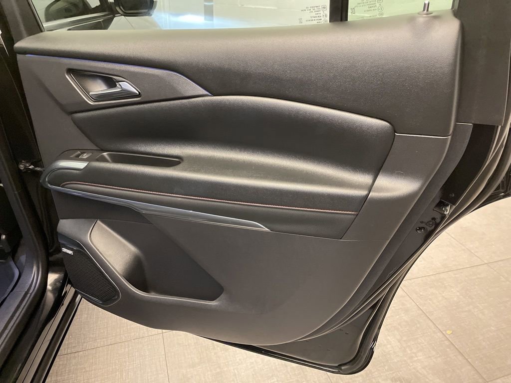 Used 2025 Chevrolet Traverse RS w/ LPO, Floor Liner Package image 28