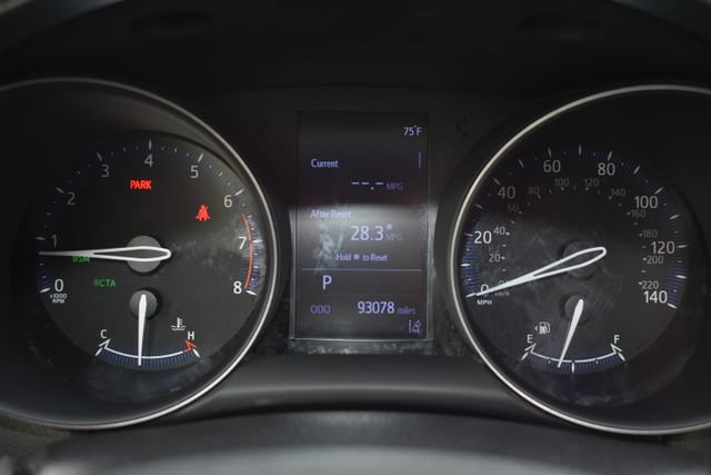Used 2019 Toyota C-HR XLE FWD image 44