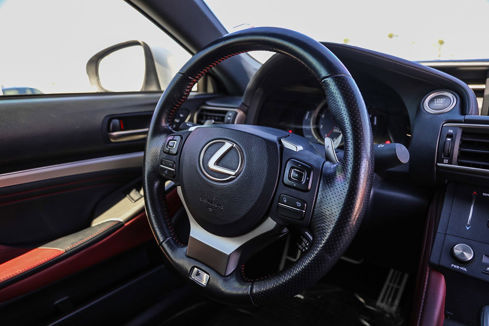 Used 2016 Lexus RC 200t image 15