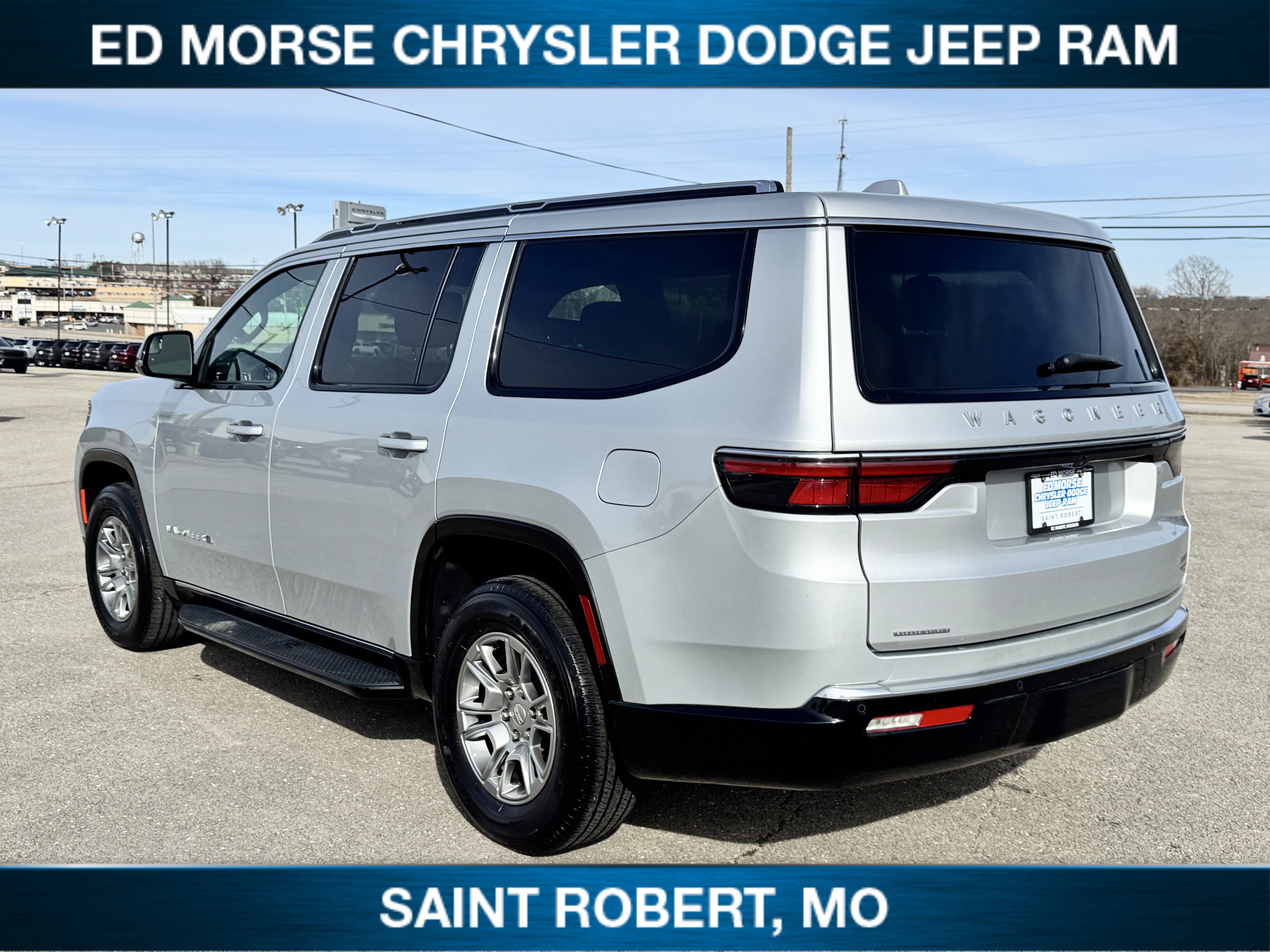 Used 2023 Jeep Wagoneer 4WD image 6