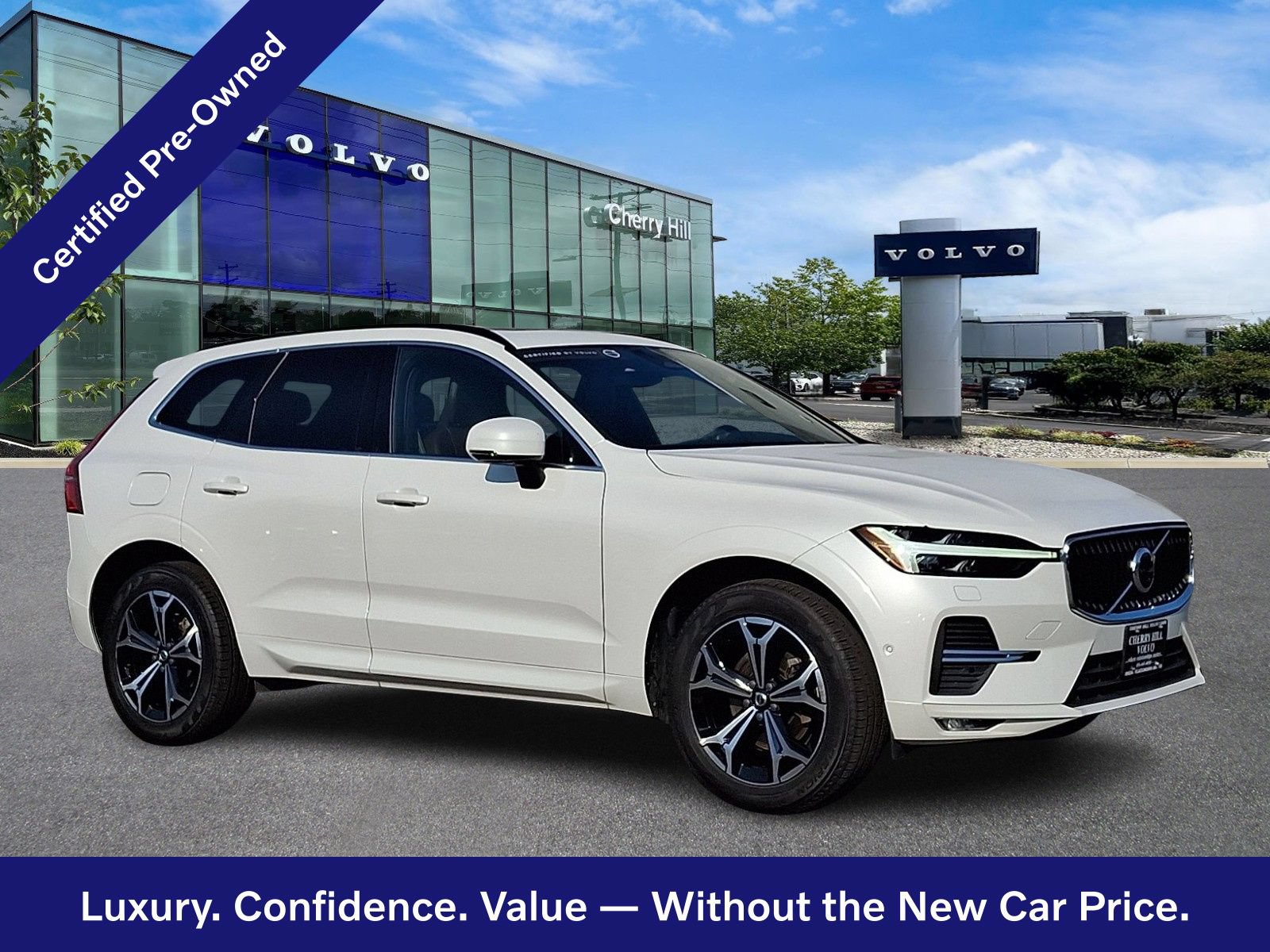 Certified 2022 Volvo XC60 B5 Momentum w/ Advanced Package AWD/4WD image 1