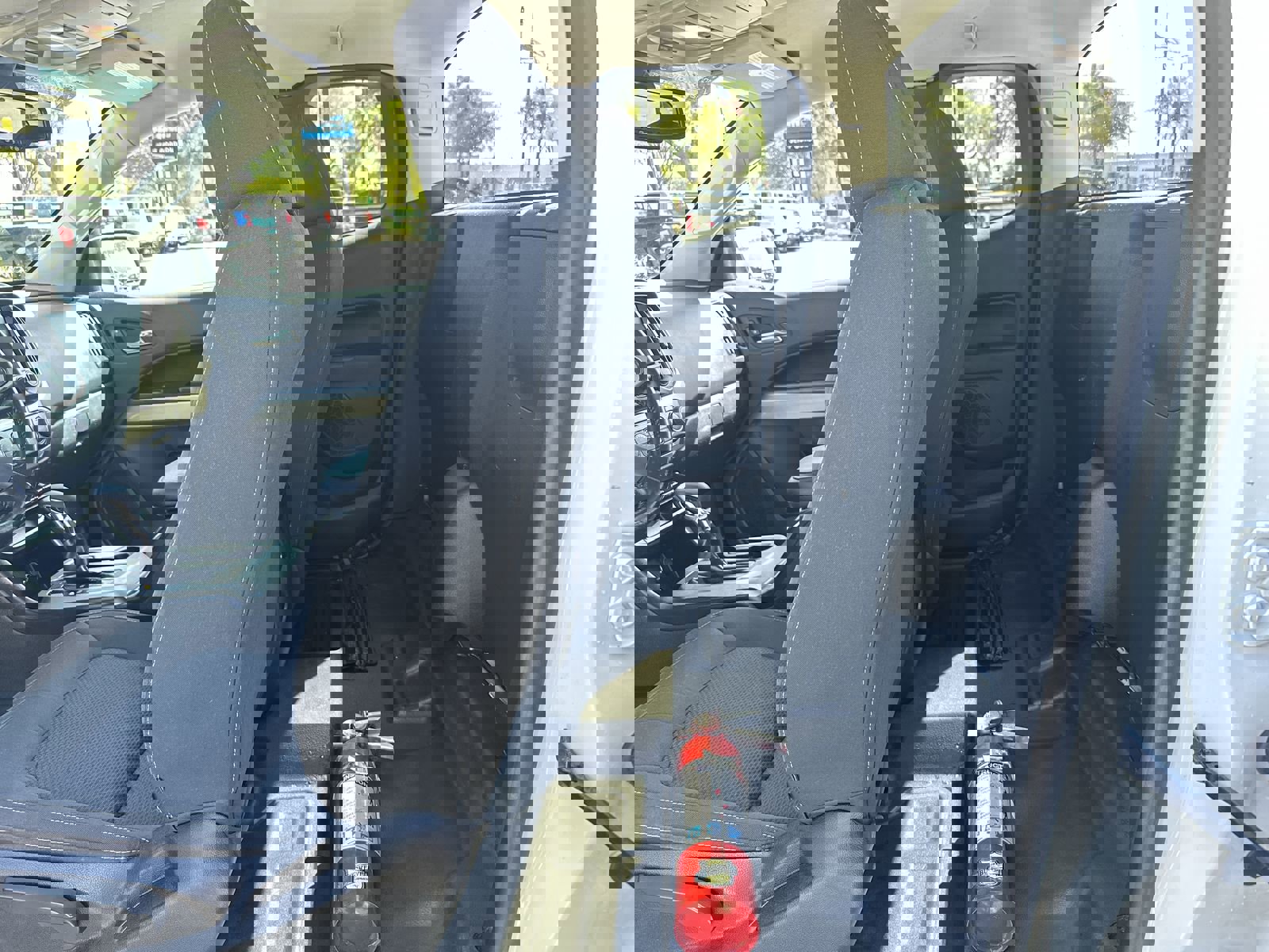 Used 2022 Chevrolet Colorado LT w/ Fleet Safety Package image 31