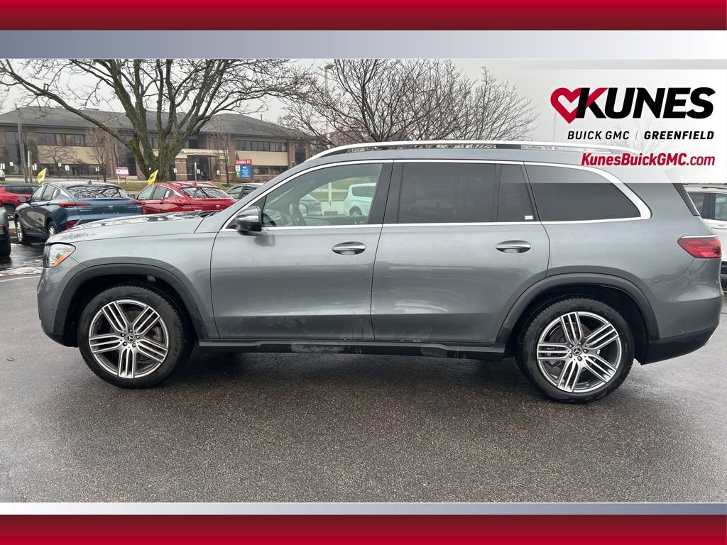 Used 2025 Mercedes-Benz GLS 450 4MATIC image 9