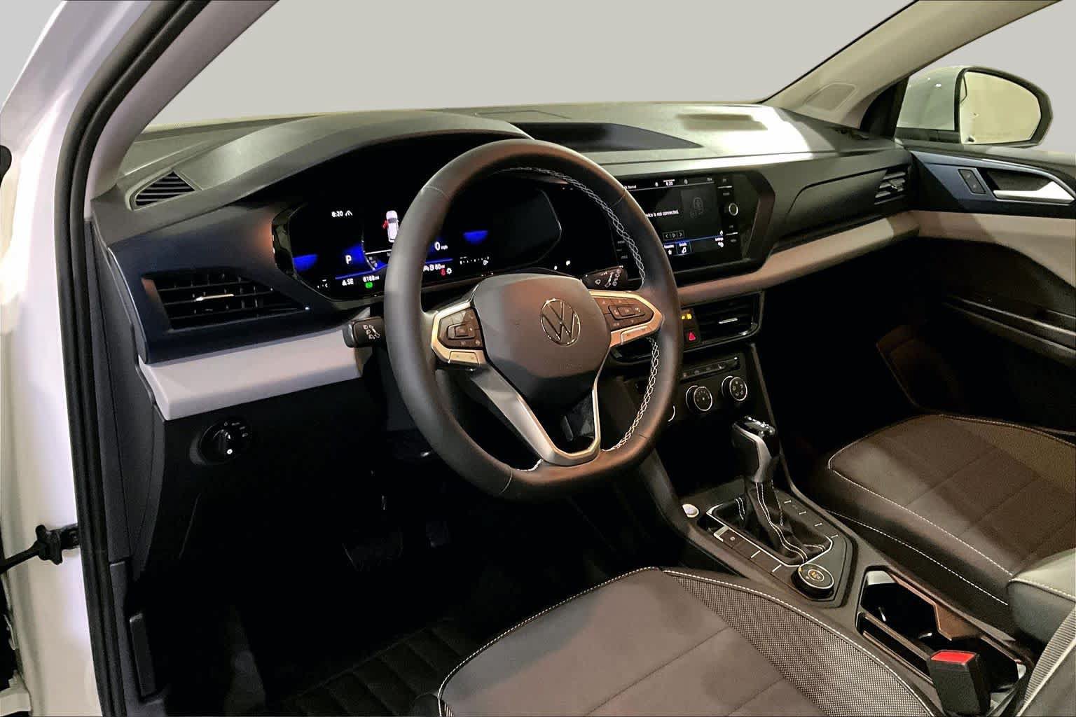 Used 2022 Volkswagen Taos SE AWD/4WD image 16