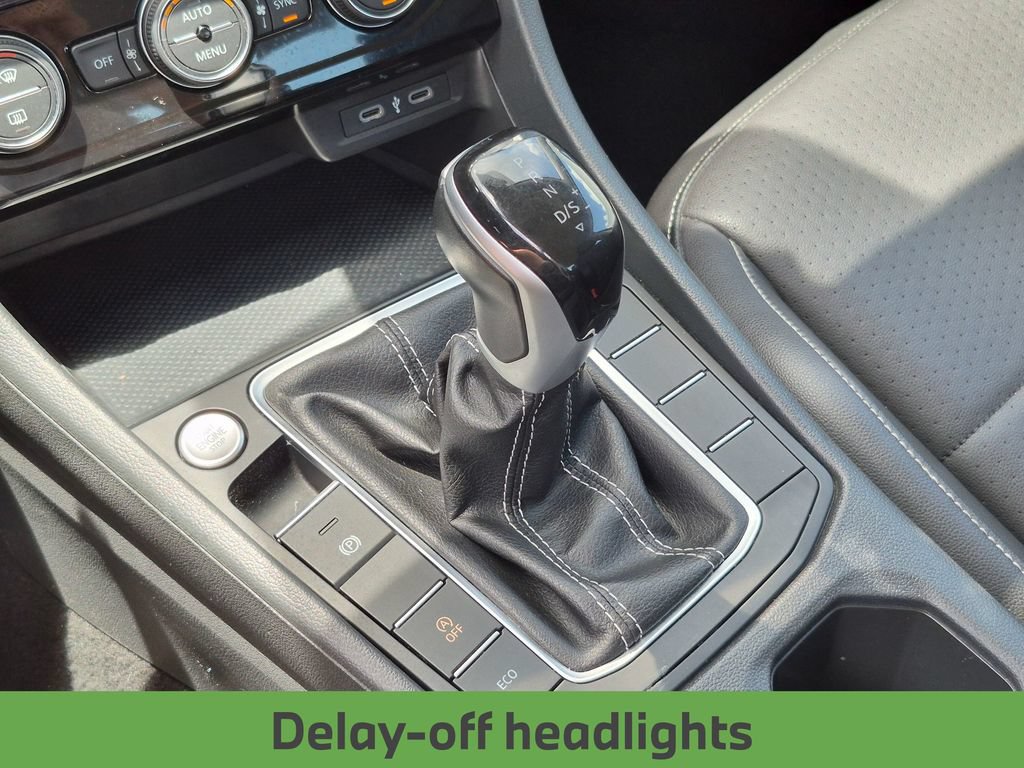 Used 2024 Volkswagen Jetta SE FWD image 24