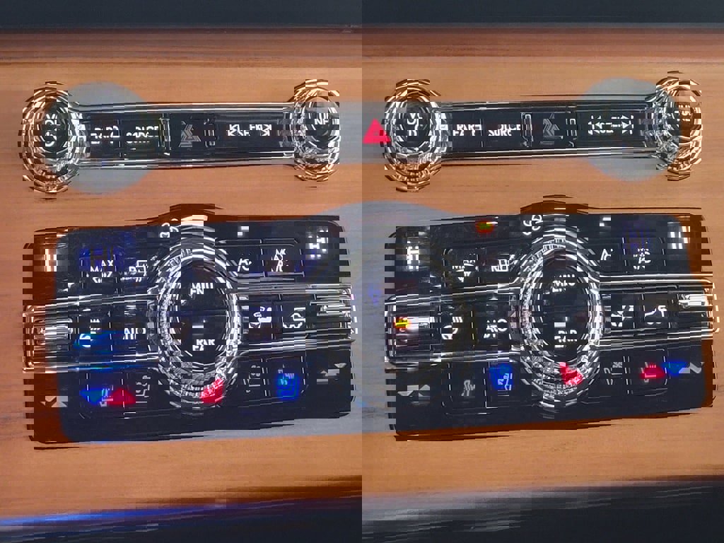 Used 2020 Lincoln Aviator Reserve w/ Elements Package Plus image 30