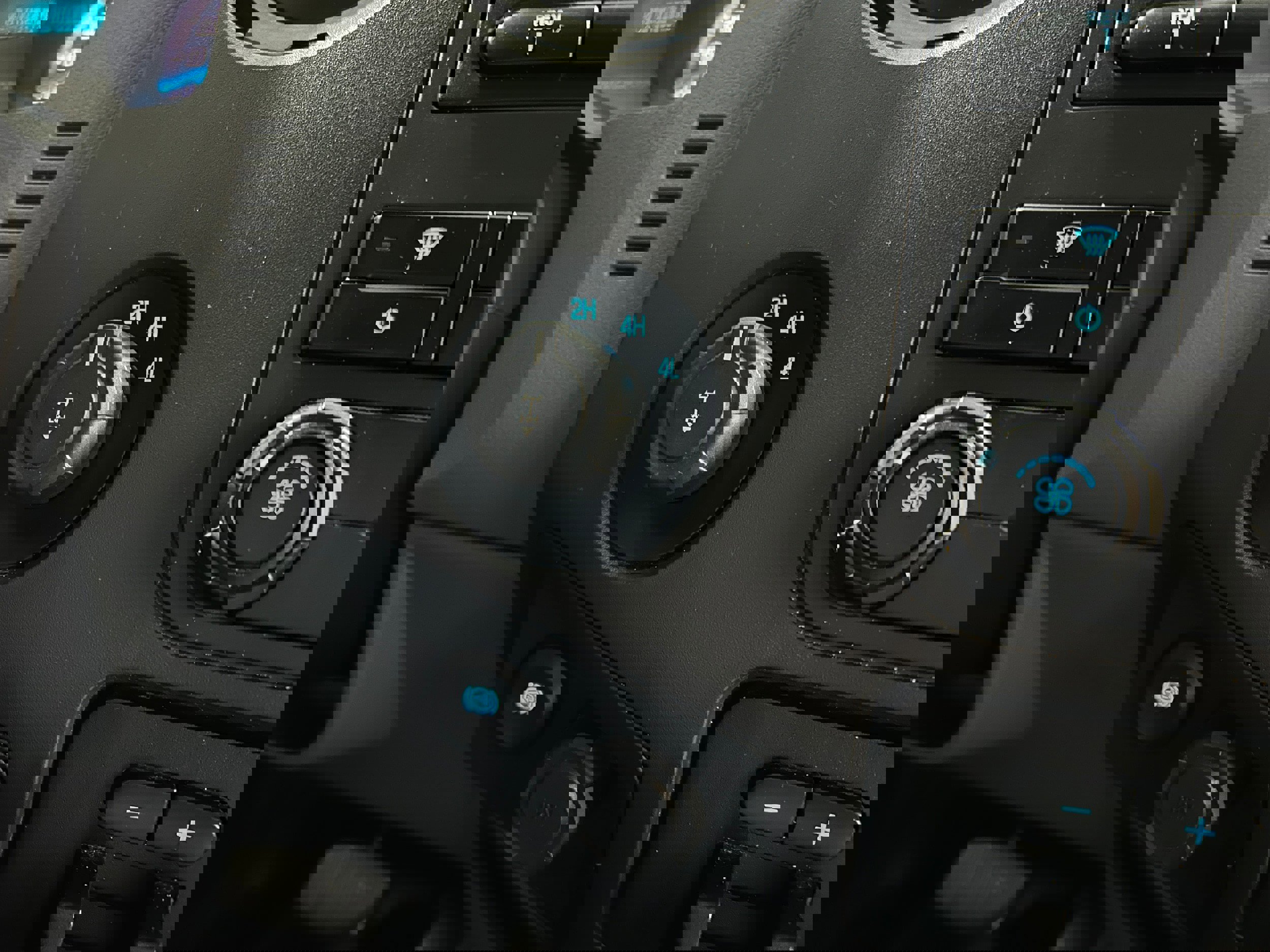 Used 2015 Ford F350 XL w/ Power Equipment Group image 7