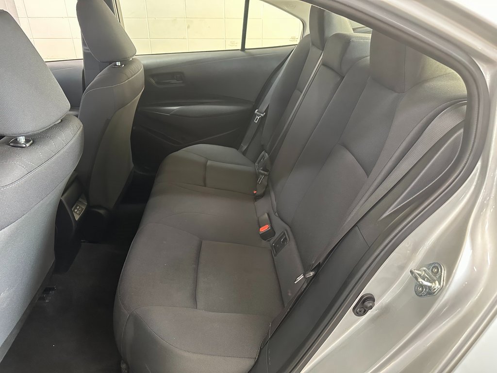 Used 2023 Toyota Corolla LE image 32