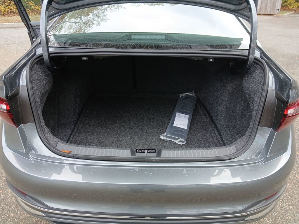 New 2026 Volkswagen Jetta SEL image 23