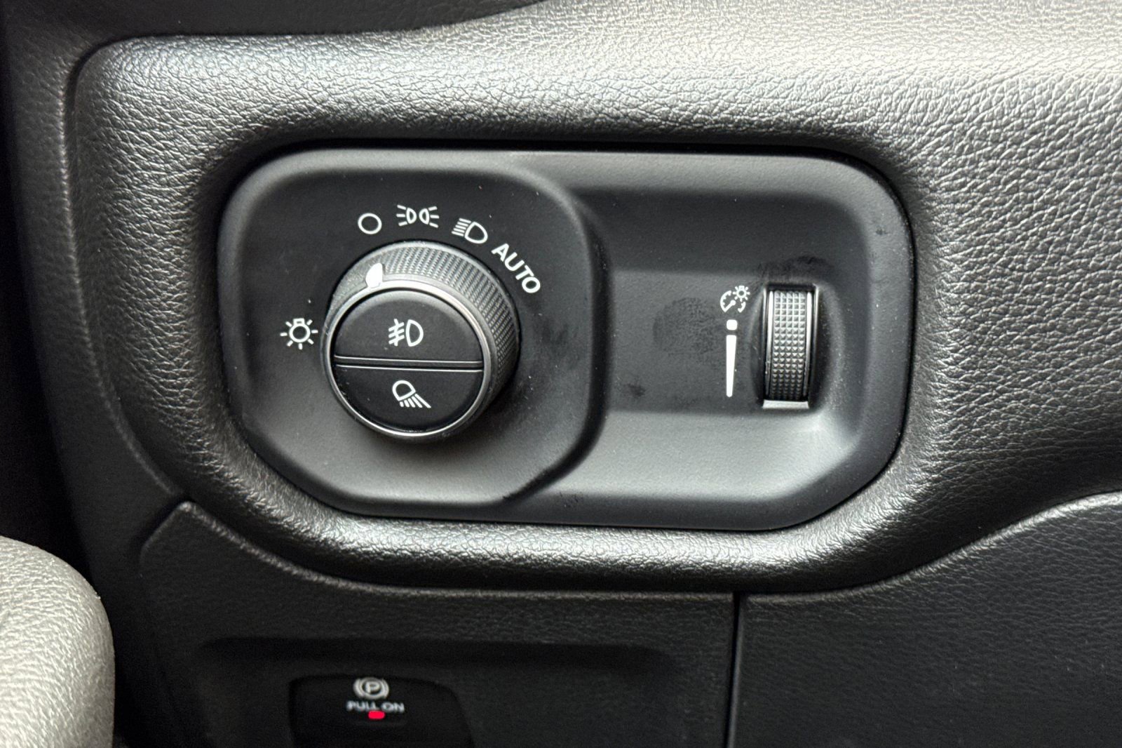 Used 2024 RAM 1500 Big Horn image 28