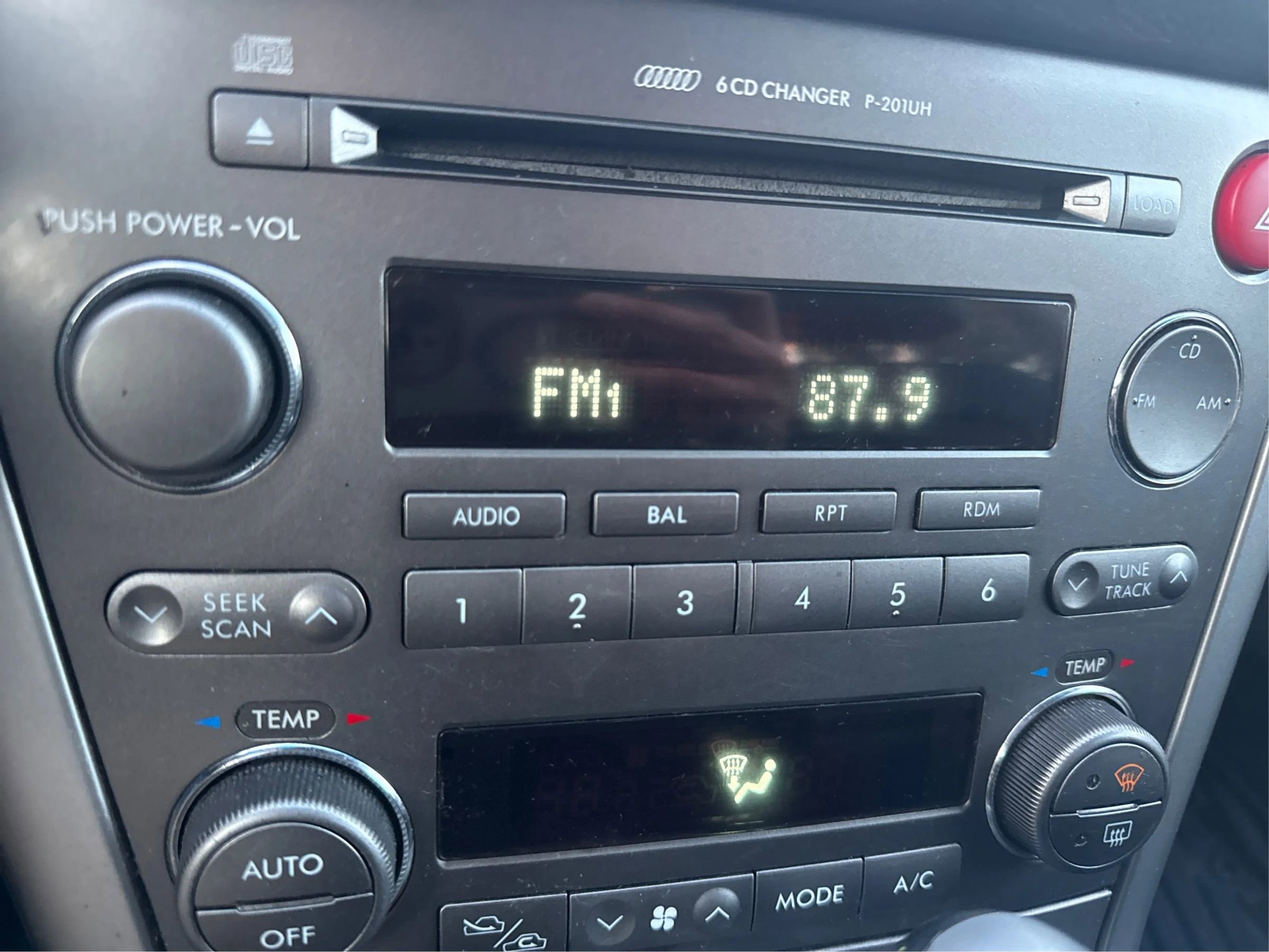 Used 2005 Subaru Outback 2.5i Limited image 16