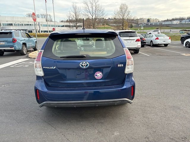 Used 2016 Toyota Prius V Three image 10
