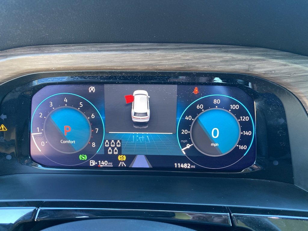 Used 2025 Volkswagen Atlas SEL image 17