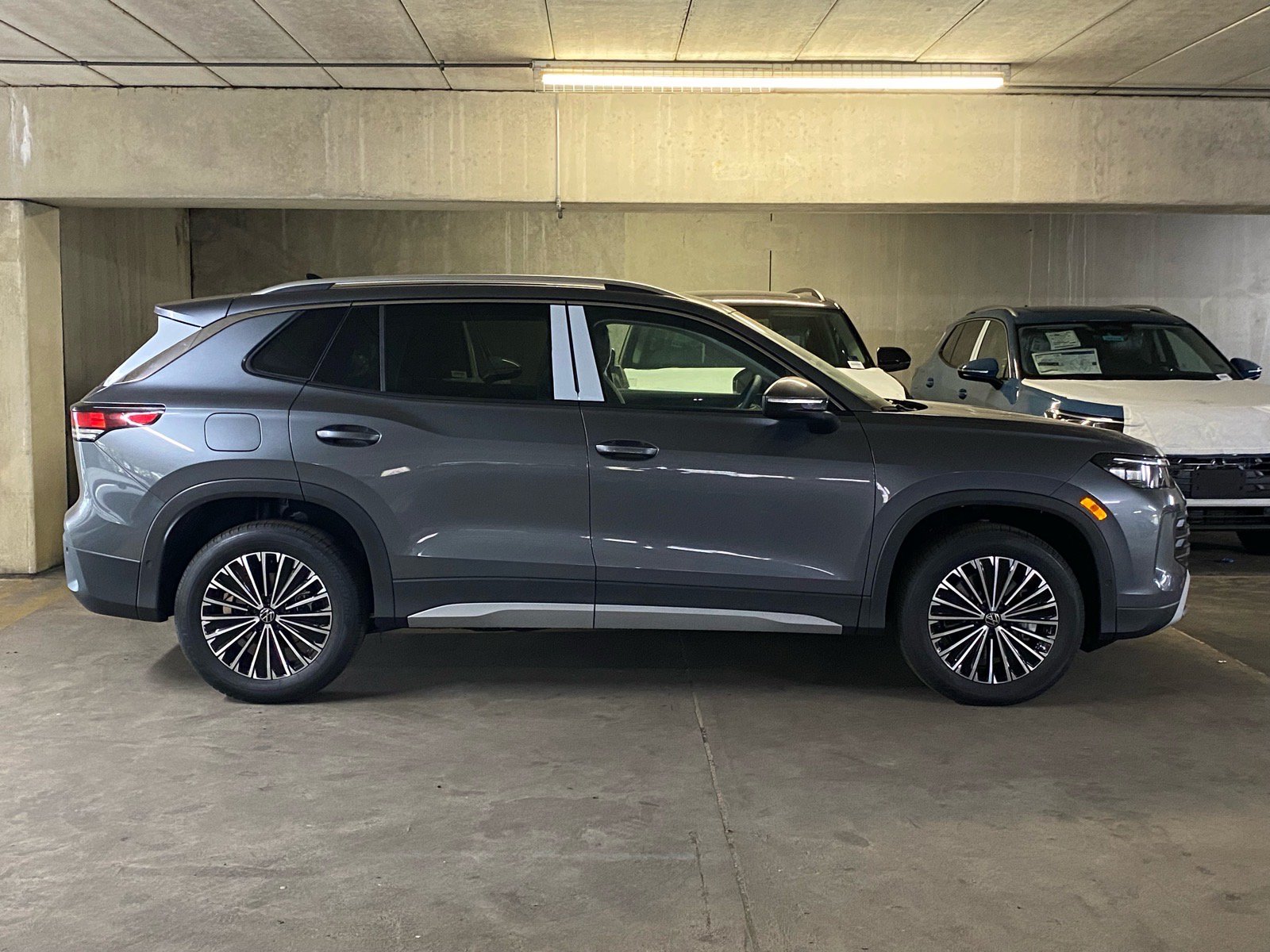 New 2026 Volkswagen Tiguan S AWD/4WD image 2