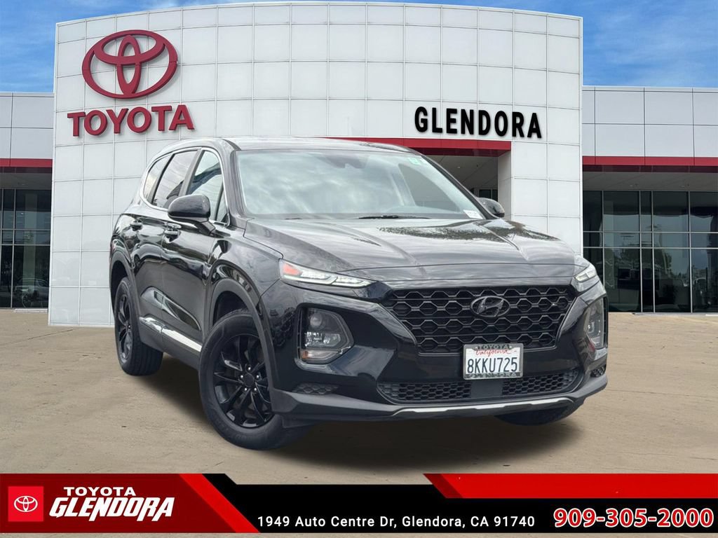 Used 2019 Hyundai Santa Fe SE FWD image 2