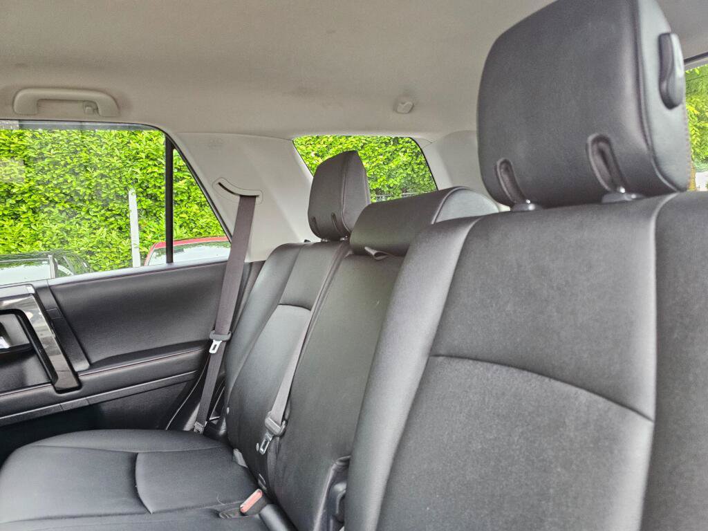 Used 2020 Toyota 4Runner TRD Off-Road Premium AWD/4WD image 19