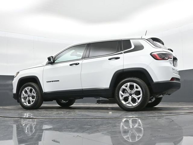 Used 2025 Jeep Compass Sport w/ Mopar Graphics Package AWD/4WD image 36