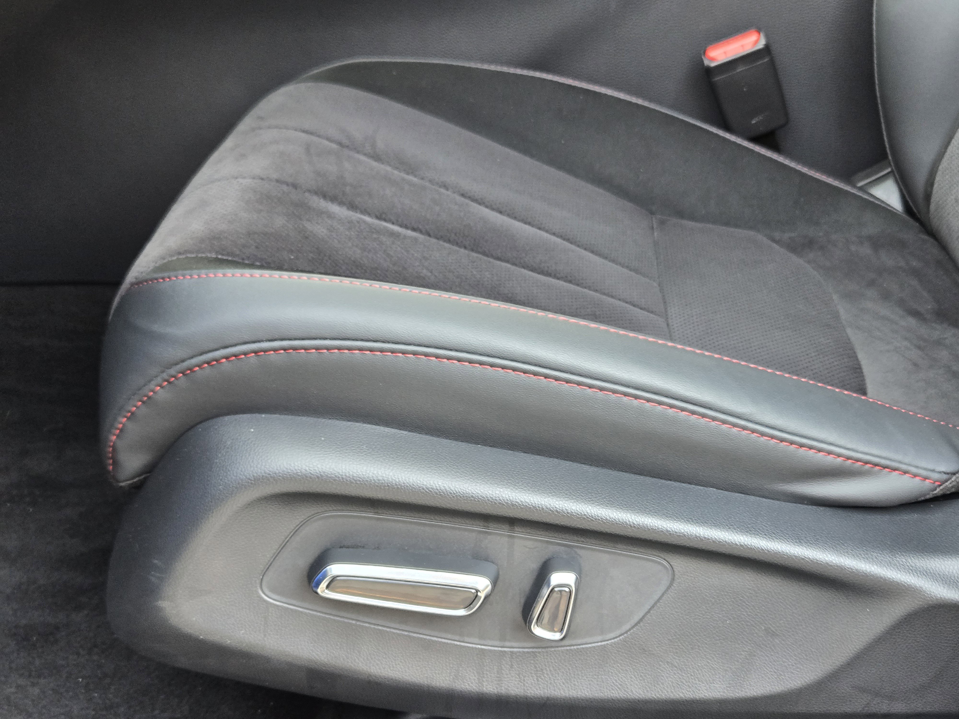 Certified 2025 Acura ADX A-Spec FWD image 25