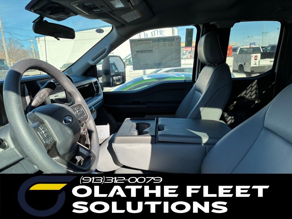 New 2026 Ford F550 4x4 Supercab Super Duty image 7
