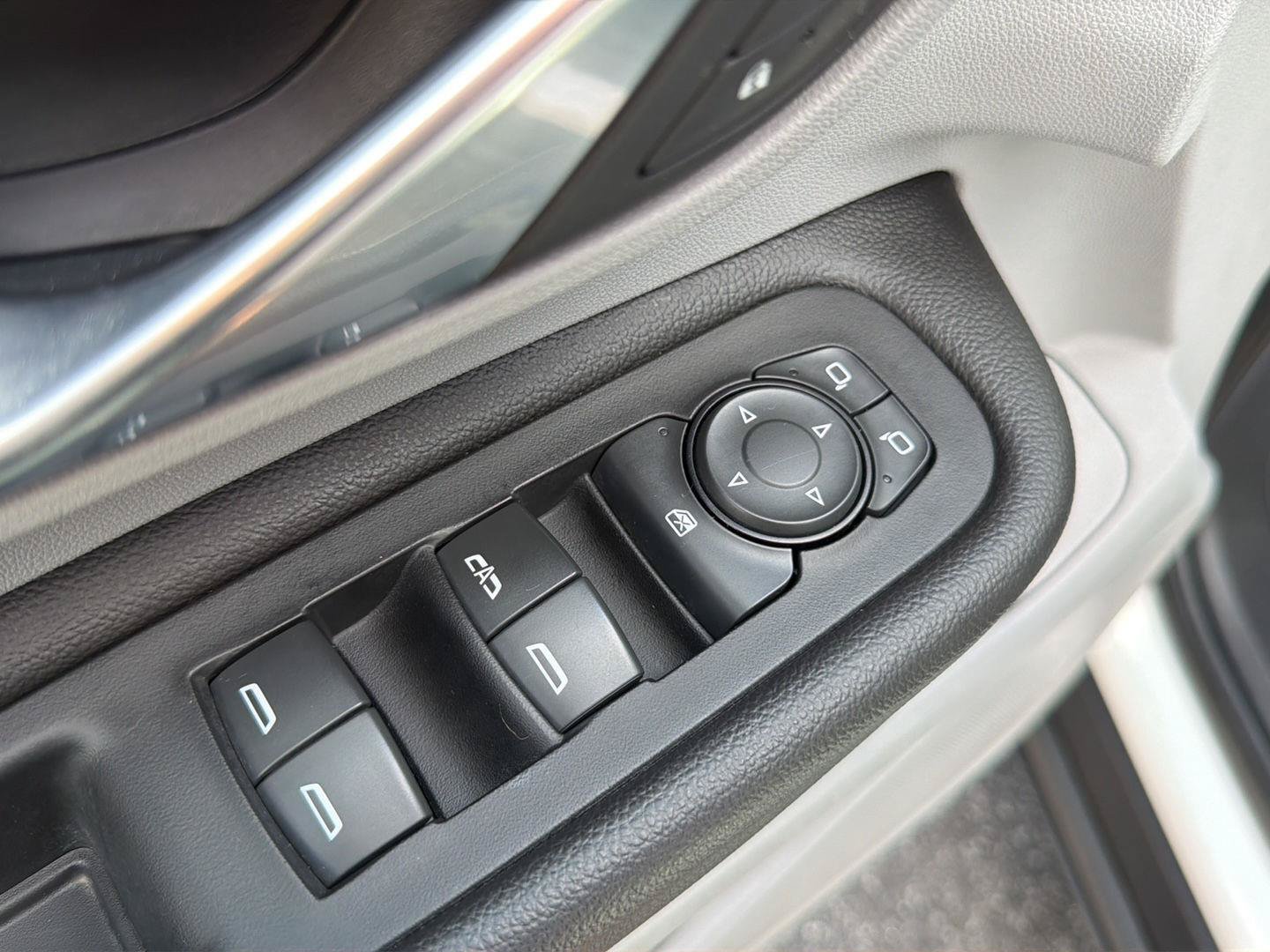 Certified 2020 GMC Terrain SLE AWD/4WD image 9